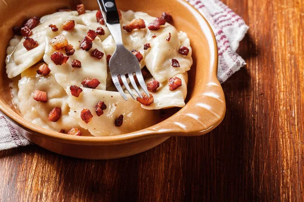 Albóndigas Con Carne Repollo Tocino Frito Setas Quesos Sazonados — Foto de Stock