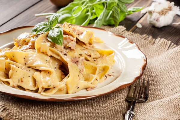 Pappardelle Pasta Prosciutto Cheese Sauce Plate Food Drink — Stock Photo, Image