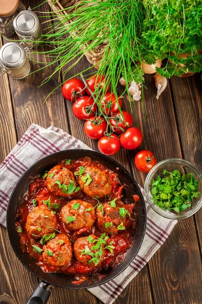 Almôndegas Porco Com Molho Tomate Condimentado Uma Panela Vista Superior — Fotografia de Stock