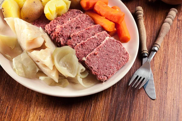 Carne Res Conserva Repollo Con Patatas Zanahorias Día San Patricio — Foto de Stock