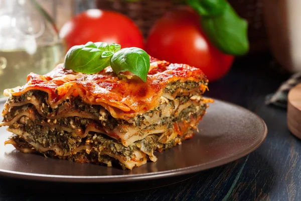 Piece Tasty Hot Lasagna Spinach Plate Italian Cuisine — Stock Photo, Image