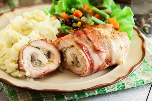 Chicken breast stuffed with champignon — Stock Photo, Image