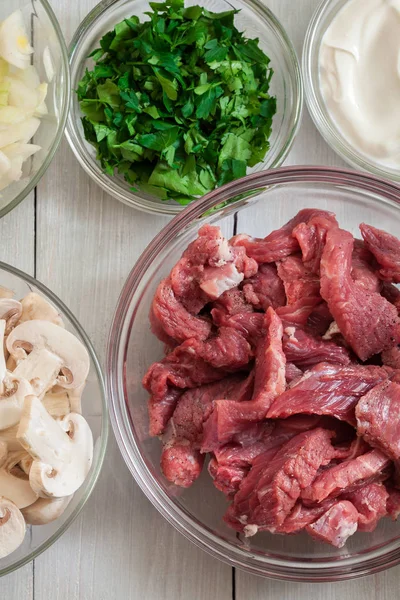 Beef and other ingredients ready to cooking beef Stroganoff — Stock Photo, Image