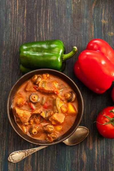 Guisado sopa com batatas de carne — Fotografia de Stock