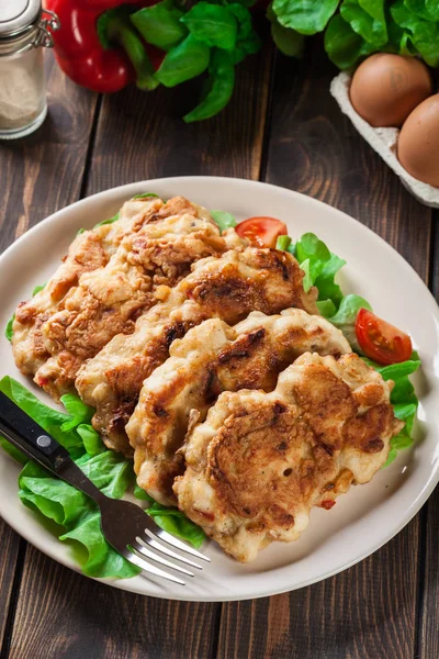 Chicken Medallion with red pepper portions — Stock Photo, Image