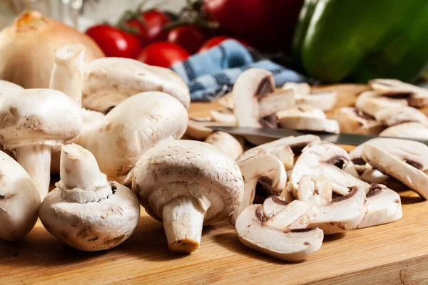 Fresh white mushrooms — Stock Image Fresh white mushrooms Stock Photo