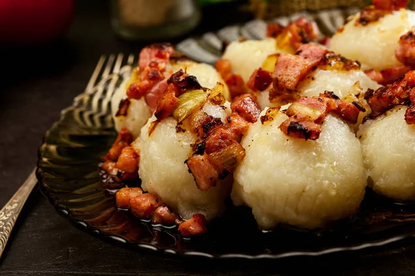 Kroppkakor fyllda med kött — Stockfoto