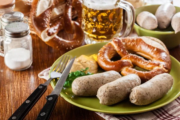 Desayuno bavariano con salchicha blanca —  Fotos de Stock