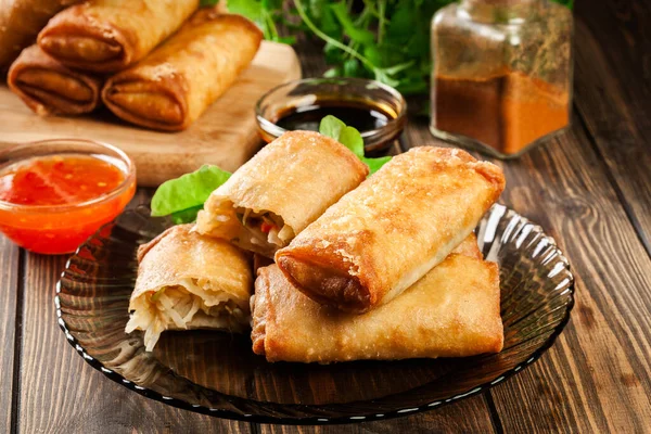 Spring Rolls Chicken Vegetables Served Sweet Chili Sauce Soy Sauce — Stock Photo, Image