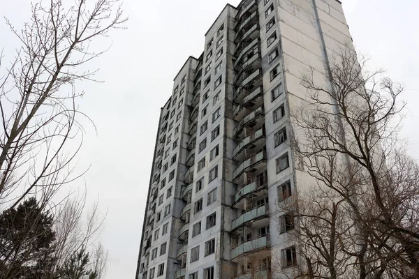 Pripyat kenti yakınlarındaki Chernobyl nükleer santral bina terk edilmiş. Chernobyl dışlama bölgesi.