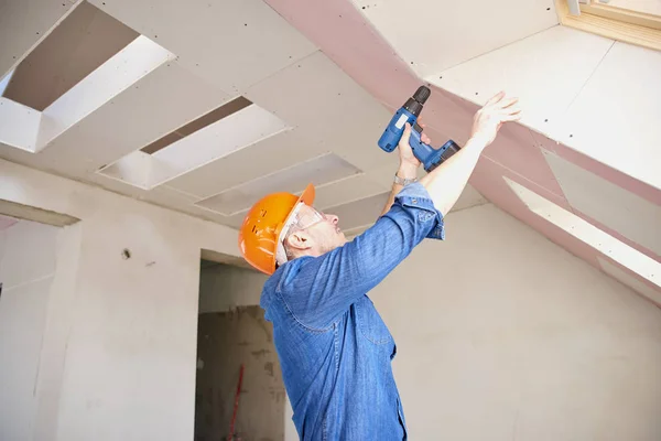 Portrait Repairman Man Wearing Safety Helmet While Working Cordless Drill — Stock Photo, Image