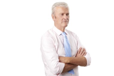 Bir çift üst düzey iş adamı izole beyaz arka plan kopya alanı ile karşı ayakta. 