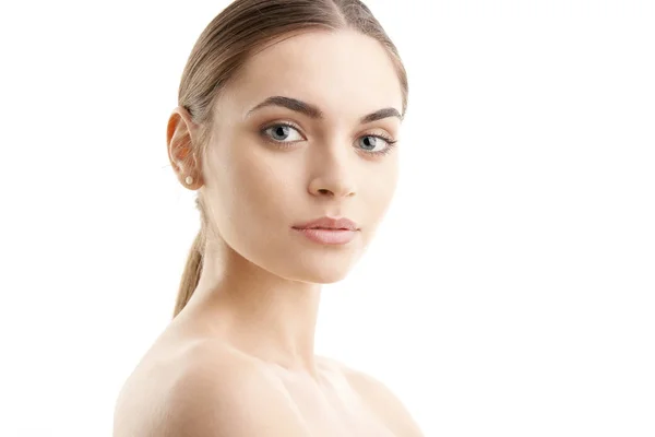 Retrato Uma Bela Jovem Mulher Olhando Para Câmera Posando Para — Fotografia de Stock