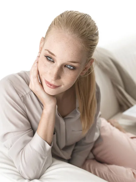 Shot Beautiful Young Woman Looking Away Thoughtfully While Relaxing Sofa — Stock Photo, Image