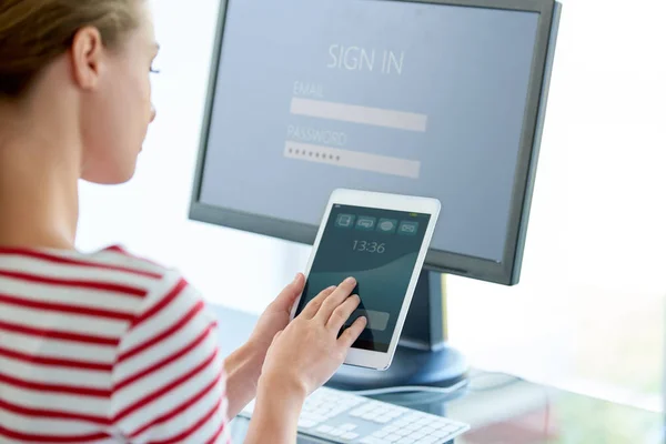 Rear View Shot Young Businesswoman Sitting Front Laptop Using Her — Stock Photo, Image