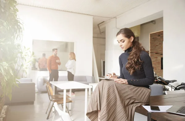 Beautiful Young Sales Woman Holding Digital Tablet Her Hand While — Stock Photo, Image