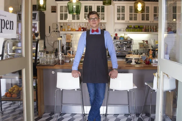 Portrait Shot Proud Small Business Owner Wearing Apron While Standing — Stock Photo, Image