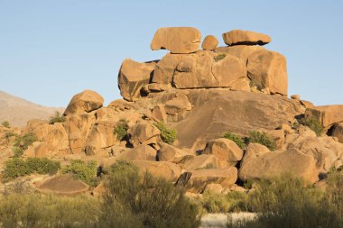 Güney Fas, Tafraoute bölgesinde kayalık çöl