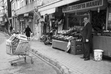 İstanbul'un eski kentinde bir dükkan, Türkiye