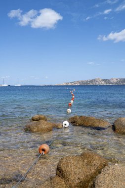 Nelson Beach, Sardunya, İtalya