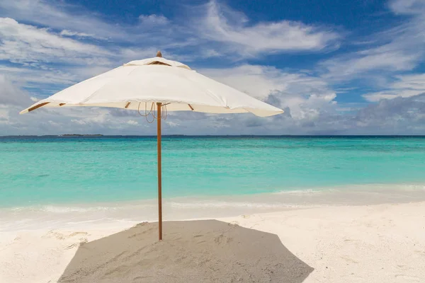Sombrilla Playa Atolón Isla Maldivas — Foto de Stock