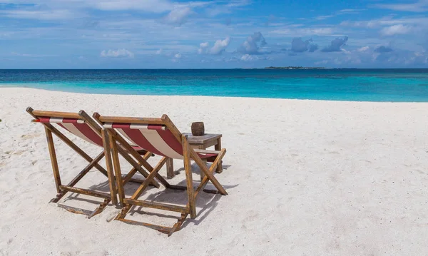 Sedie Spiaggia Sulla Spiaggia Atollo Isola Maldive — Foto Stock