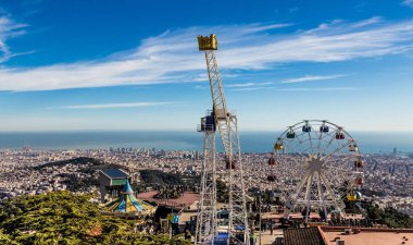 Tibidabo Theme Park Panorama Barcelona Ispanya Avrupa