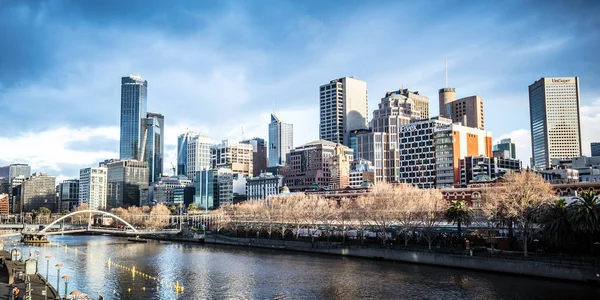 Мельбурне КБР Skyline — стоковое фото