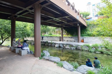 Cheonggyecheon River in Seoul clipart