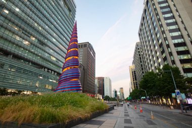 Cheonggyecheon bahar heykel