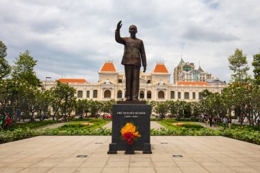 Ho Chi Minh Anıtı