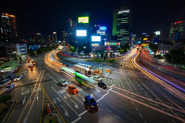 Szöuli városi forgalom este — Stock Fotó