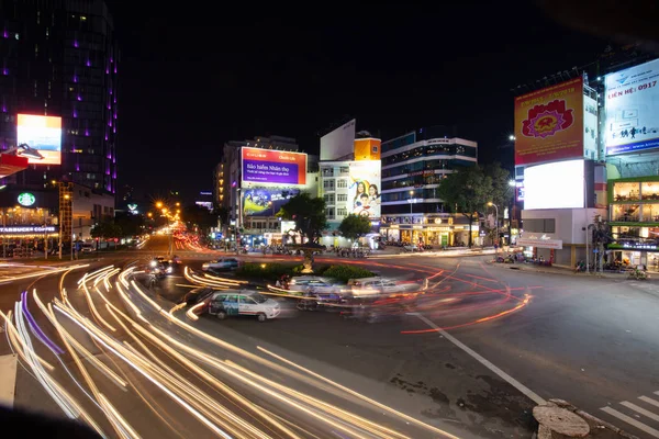 Upptagen Ho Chi Minh City skärningspunkten — Stockfoto