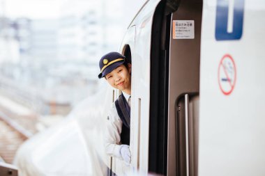 Shinkansen Kurşun Tren Personeli