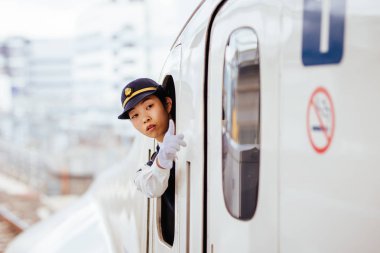 Shinkansen Kurşun Tren Personeli