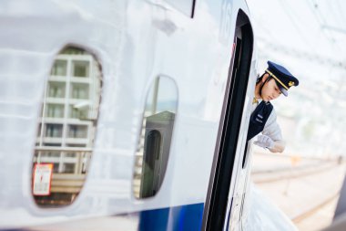 Shinkansen Kurşun Tren Personeli