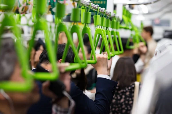 Ручки поездов в Токио — стоковое фото