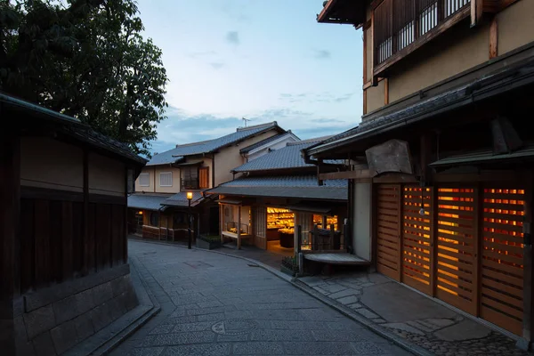 Strada nel distretto di Higashiyama a Kyoto Giappone — Foto Stock