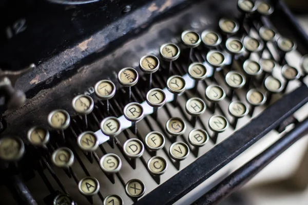 Antigua máquina de escribir vintage — Foto de Stock