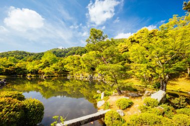 Tenryu-ji Bahçesi ve Kyoto Tapınağı Japonya