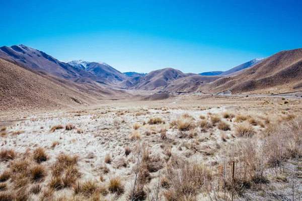 Lindis Pass Yeni Zelanda'da Güneşli Bir Günde — Stok fotoğraf