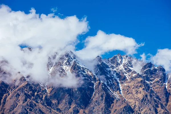 De Remarkables uitzicht op een zonnige dag in Nieuw-Zeeland — Stockfoto