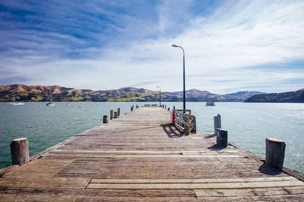 Molo Akaroa na Novém Zélandu na jaře — Stock fotografie