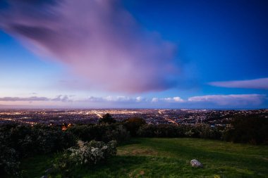 Christchurch 'de Sunset' te Cashmere Hill Gözcüsü