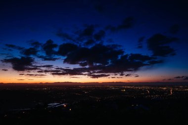 Christchurch 'de Sunset' te Cashmere Hill Gözcüsü