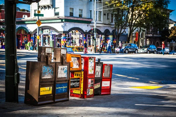 San Francisco Gazeta Automat do Sprzedaży USA — Zdjęcie stockowe