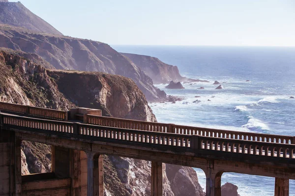 Bixby Bridge e Coastline a Big Sur USA — Foto Stock