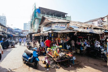 Mumbai 'deki Chor Bazaar Hindistan