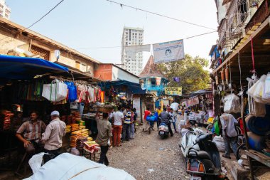 Mumbai 'deki Chor Bazaar Hindistan