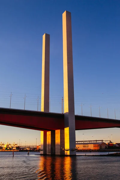 Boltebron vid skymningen i Melbourne — Stockfoto